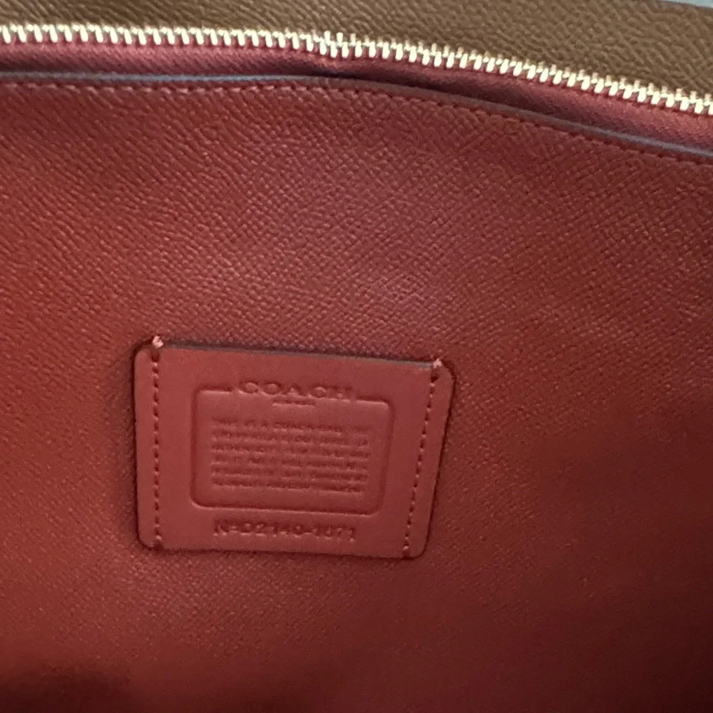 Coach Off-White Leather Tote - Picture 2 of 3